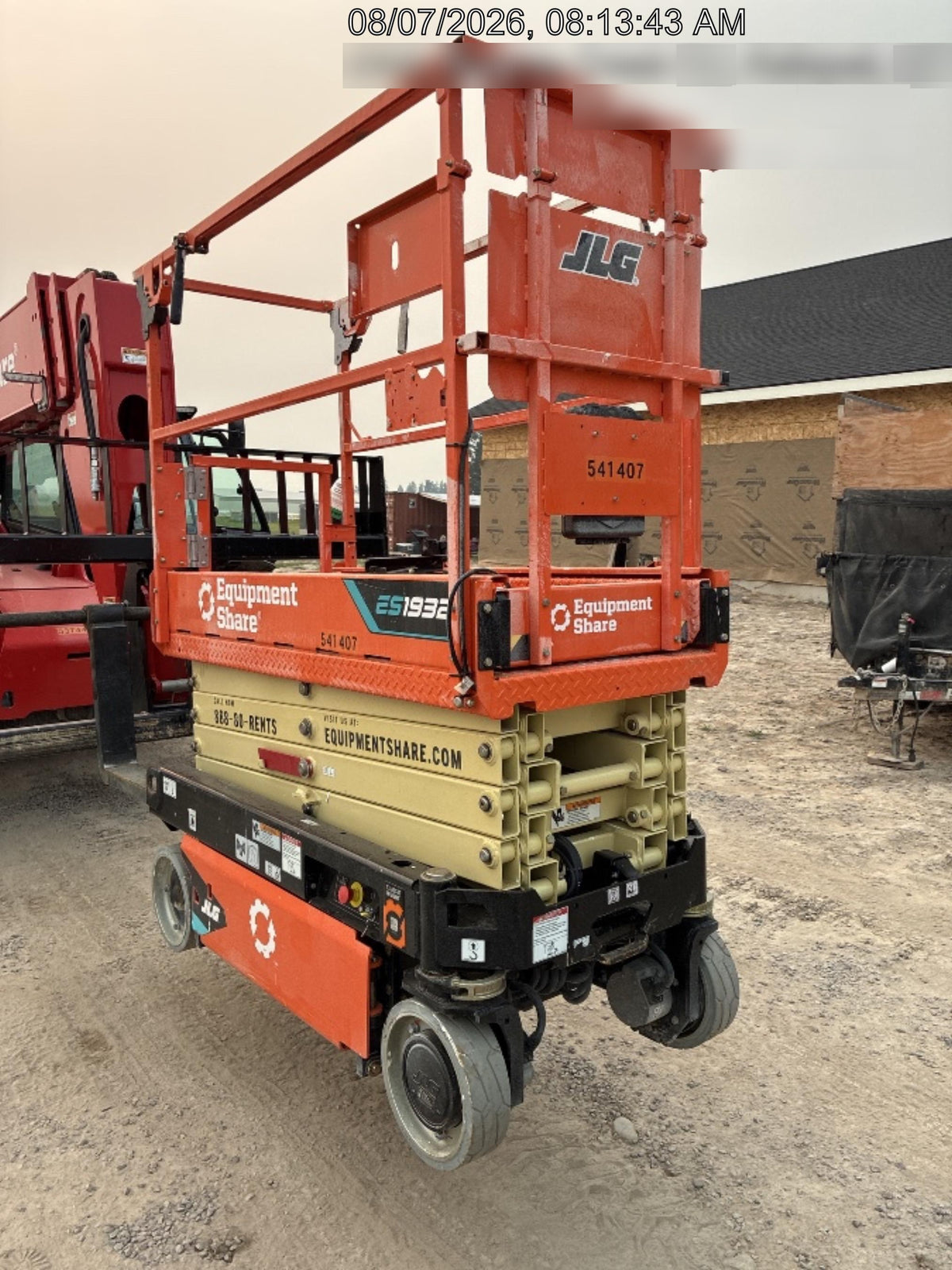 2025 JLG ES1932