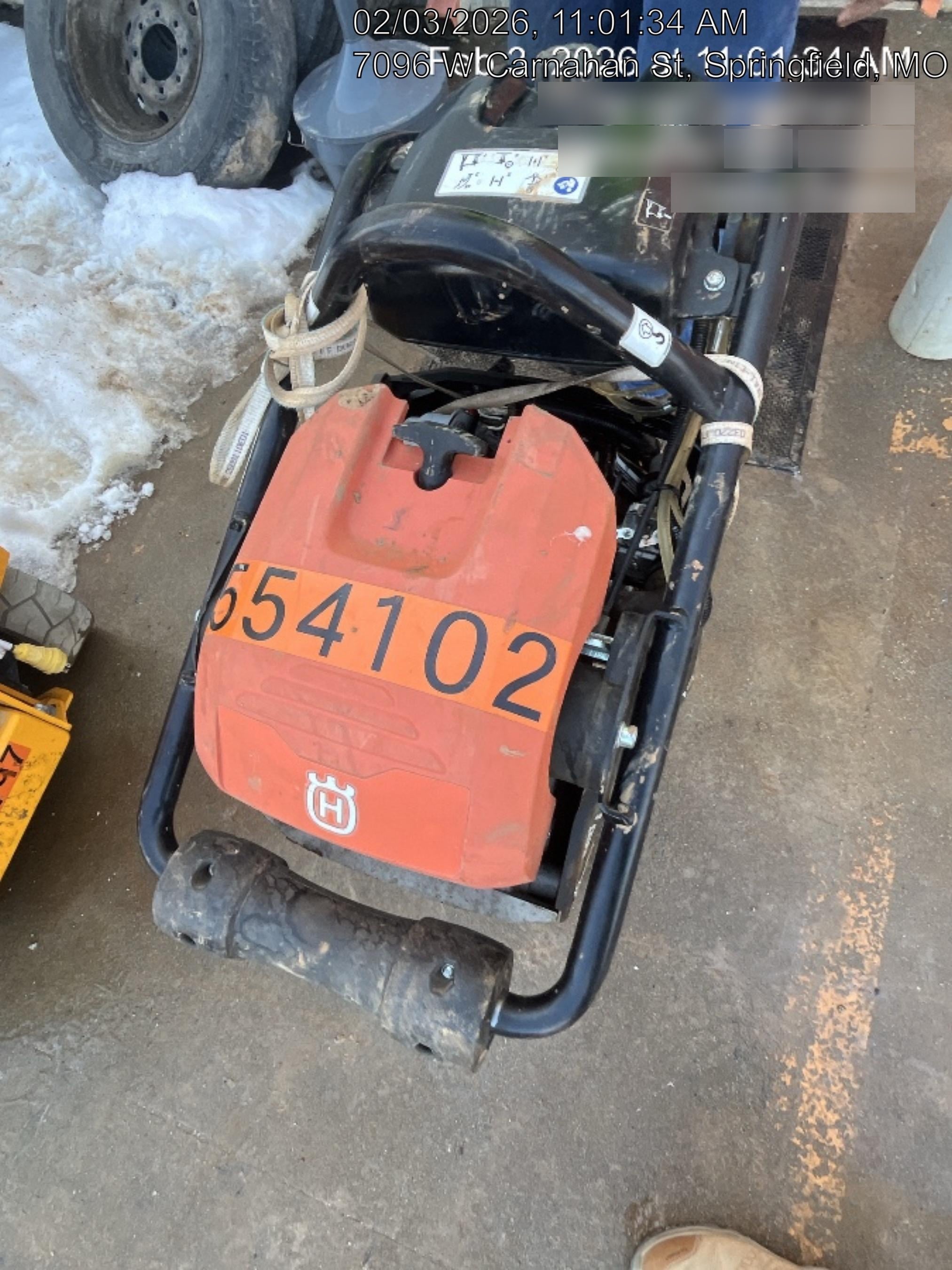 2025 HUSQVARNA LT6005
