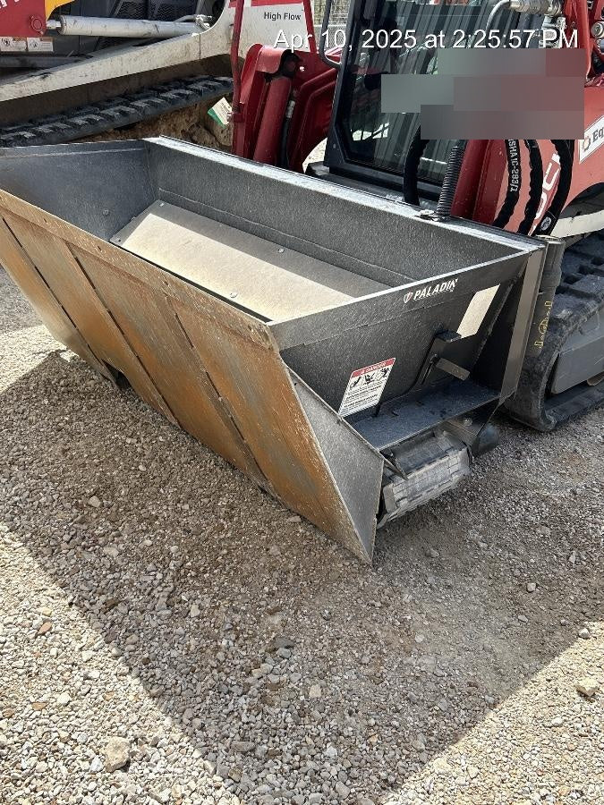 2020 PALADIN 72" Side Discharge Bucket