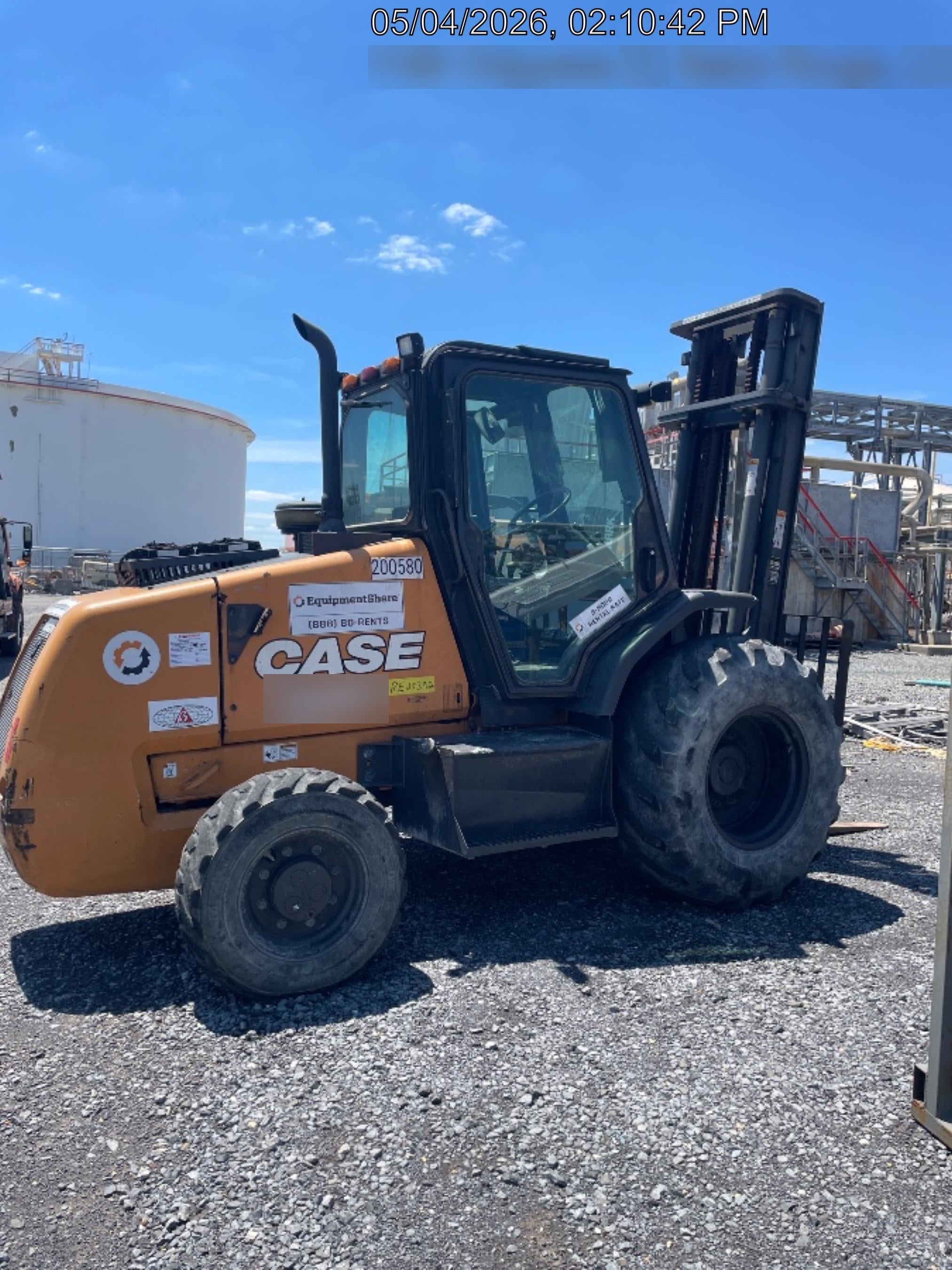 2022 CASE 588H