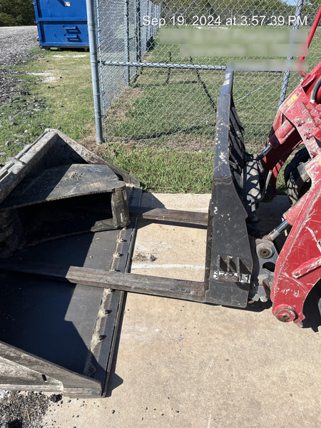 2020 BRADCO 48" Skid Loader Pallet Forks