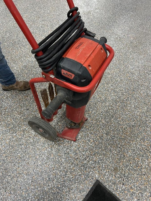 2021 HILTI TE 3000-AVR