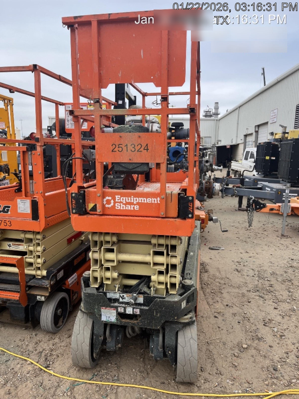 2022 JLG ES2632