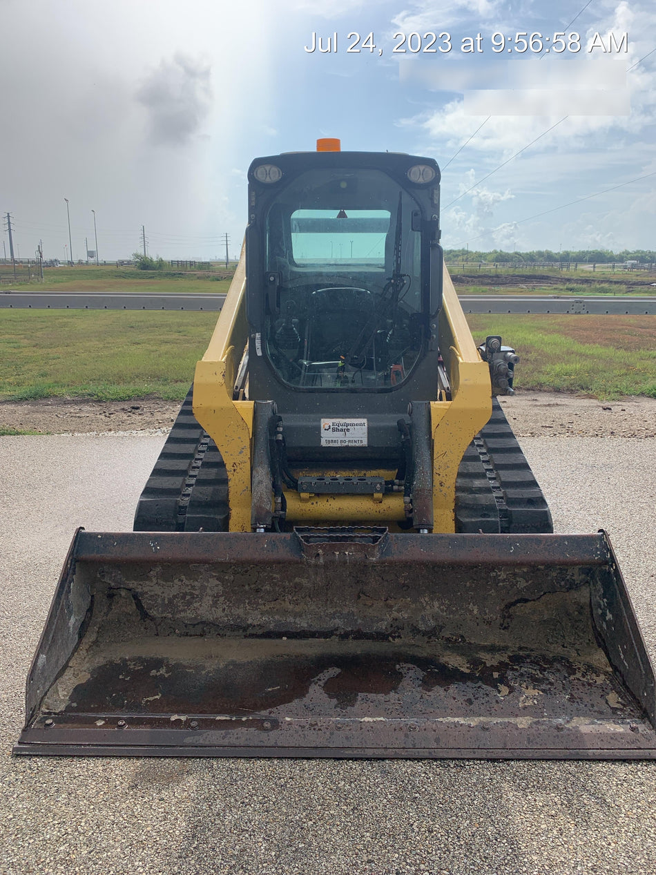 Wacker Neuson ST45 14-Pin Attachment Control T3 Bucket Leveling, Ride Control, CAB/Heat, A/C, Cyclonic Engine Pre-Cleaner, Block Heater (110v) T4F, Counter Weights, Dual Beam Work Lights,  Radio, Back-Up Camera, Zero-Drift Hydraulic Valve, Foot Throttle, 4 Way Flasher Kit, Scavenger Air Cleane, Synthetic Hydraulic Oil, High Flow LF	Hydraulic Coupler SSL/CTL