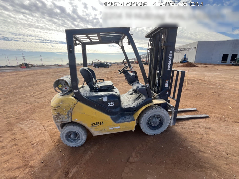 2021 KOMATSU FG25T-16