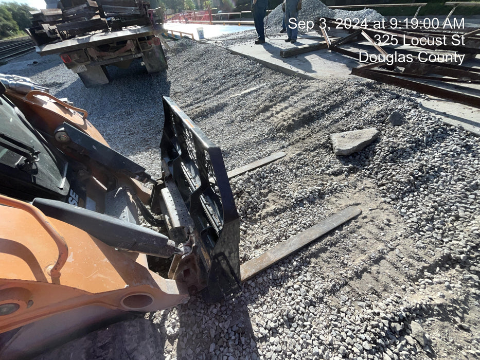 2022 PALADIN 48" Pallet Forks - Paladin