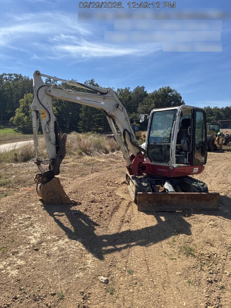 2022 TAKEUCHI TB250-2CR