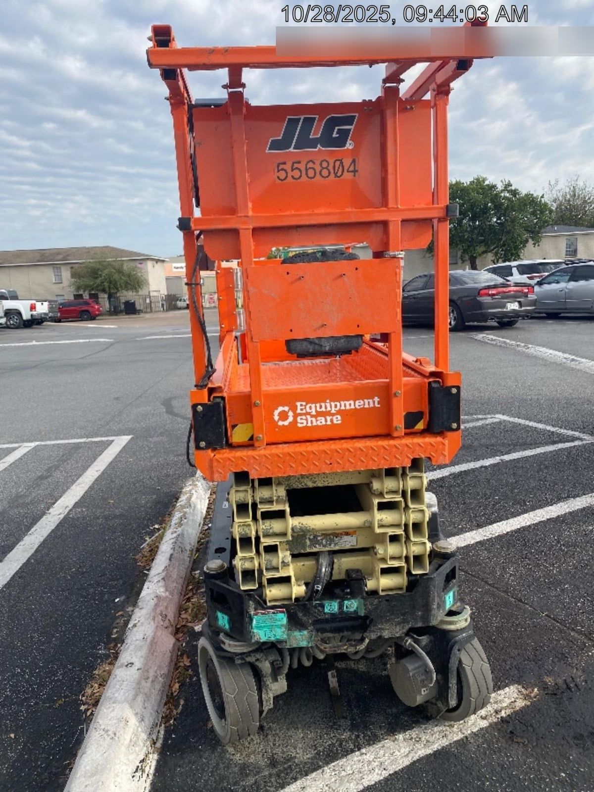 2025 JLG ES1932