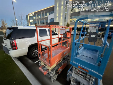 2022 JLG ES1330L