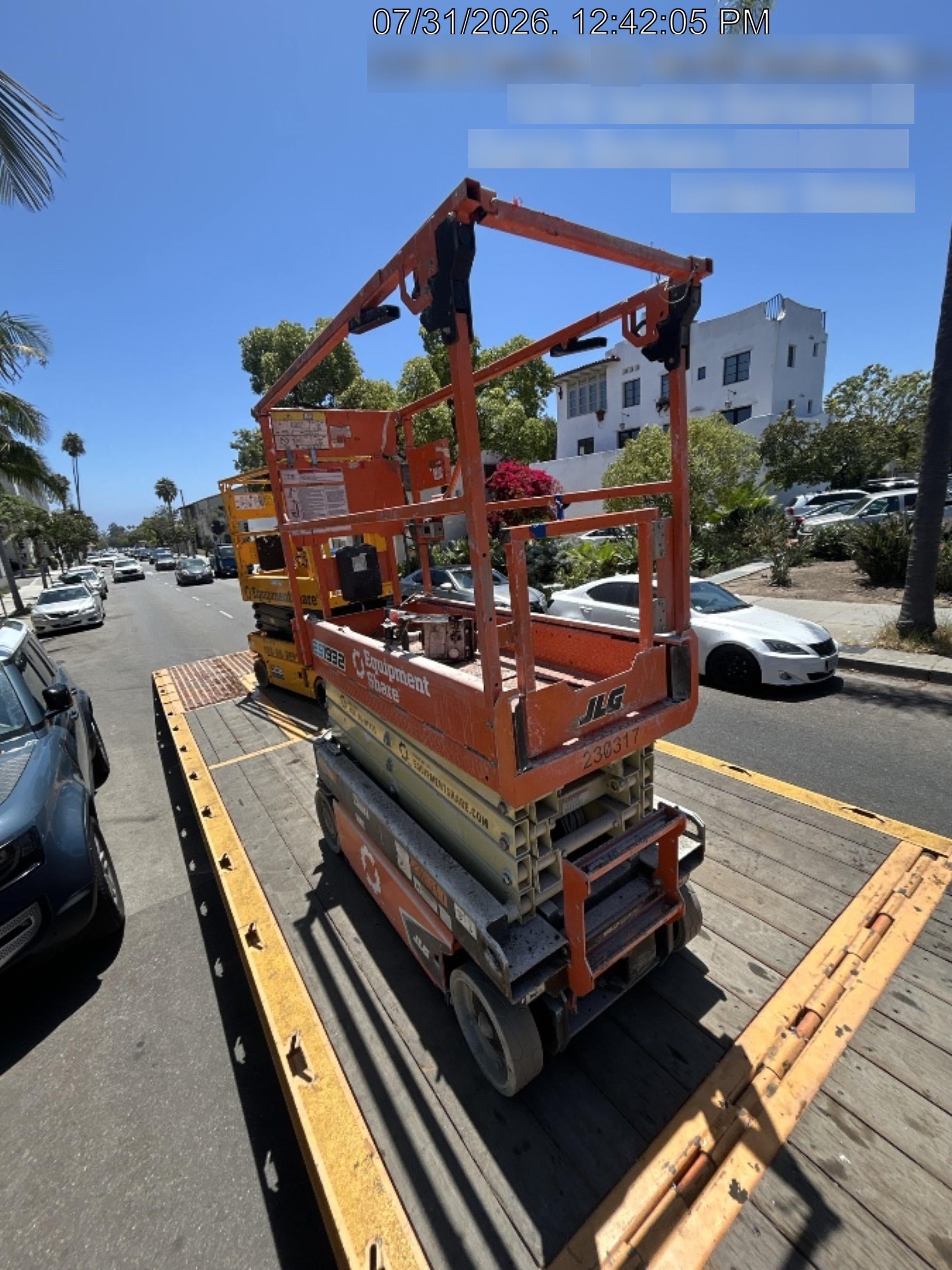 2022 JLG ES1932