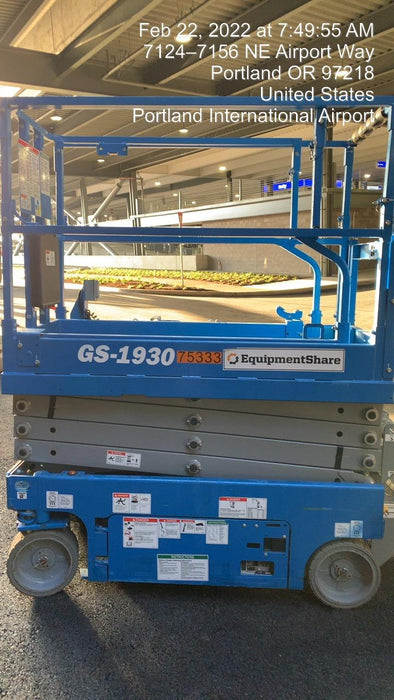 2020 Genie GS-1930 Solid Non Marking Tires, Beacon, Folding rails with half height swing gate, 800W Inverter