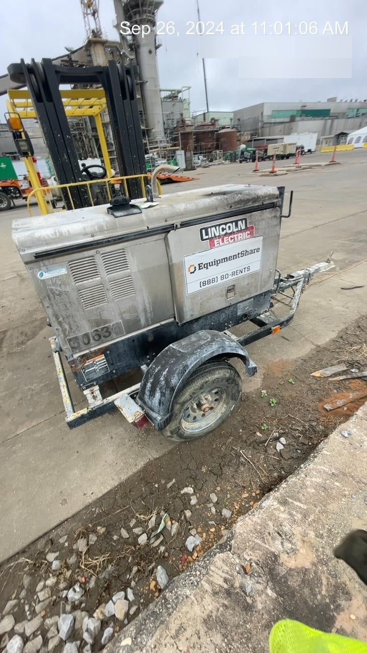 2019 Lincoln Electric Vantage 322 Welder Ready-Pak 3, Two wheel trailer, Fender and Light kit, Cable Rack