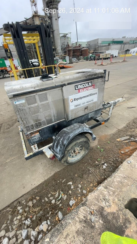 2019 Lincoln Electric Vantage 322 Welder Ready-Pak 3, Two wheel trailer, Fender and Light kit, Cable Rack