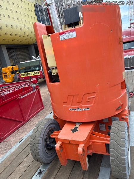 2019 JLG E300AJP