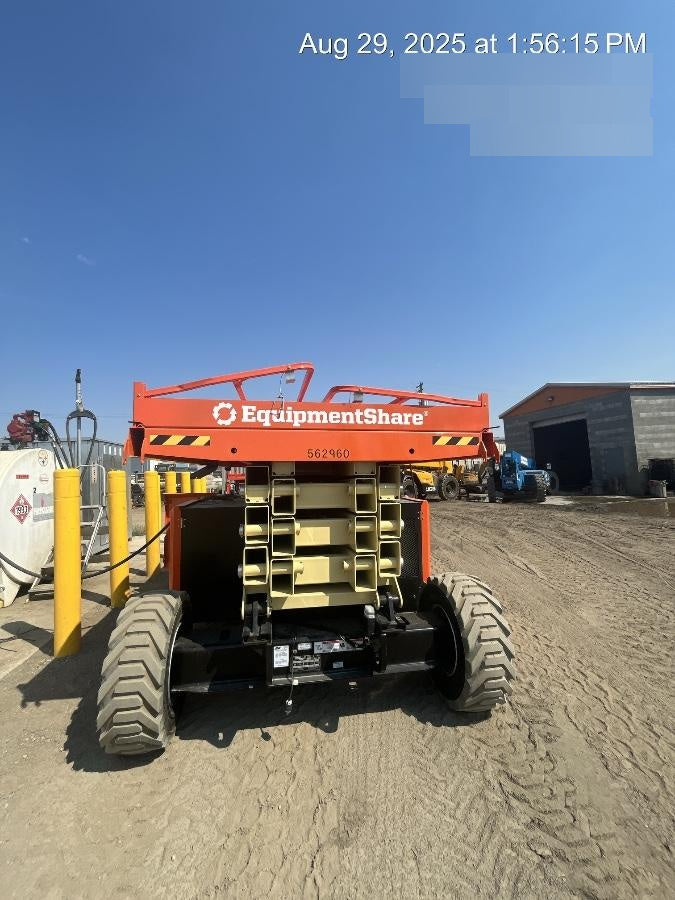 2025 JLG RT4394
