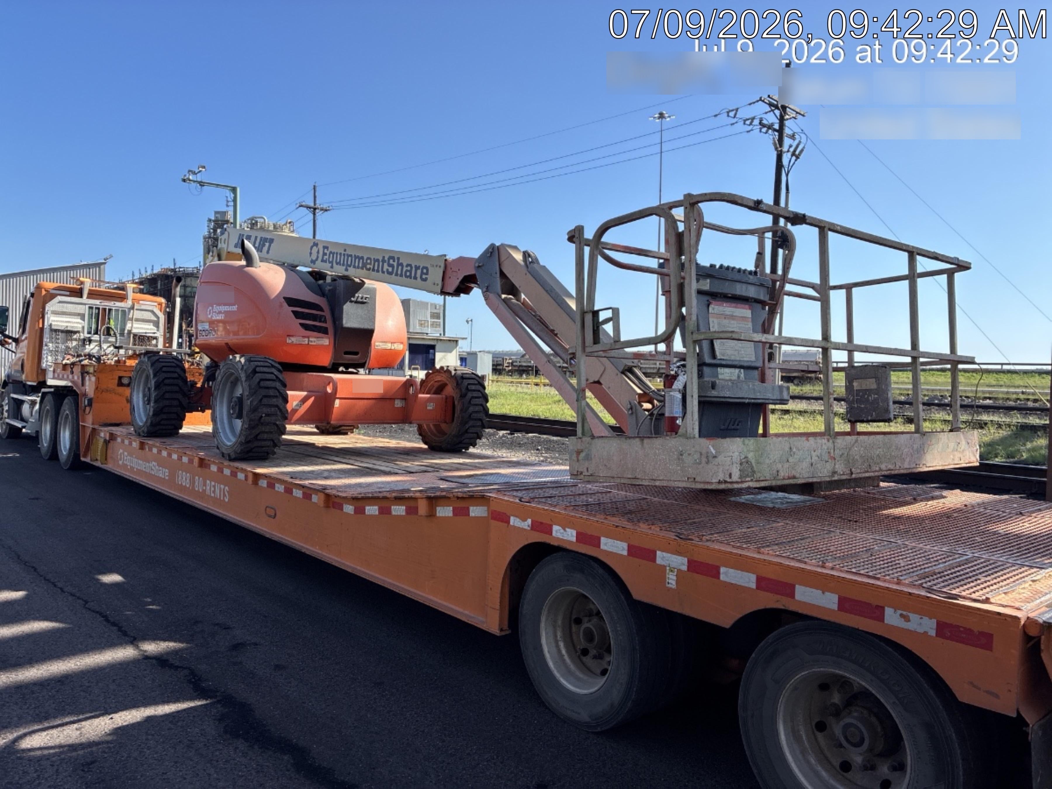 2022 JLG 600AJ