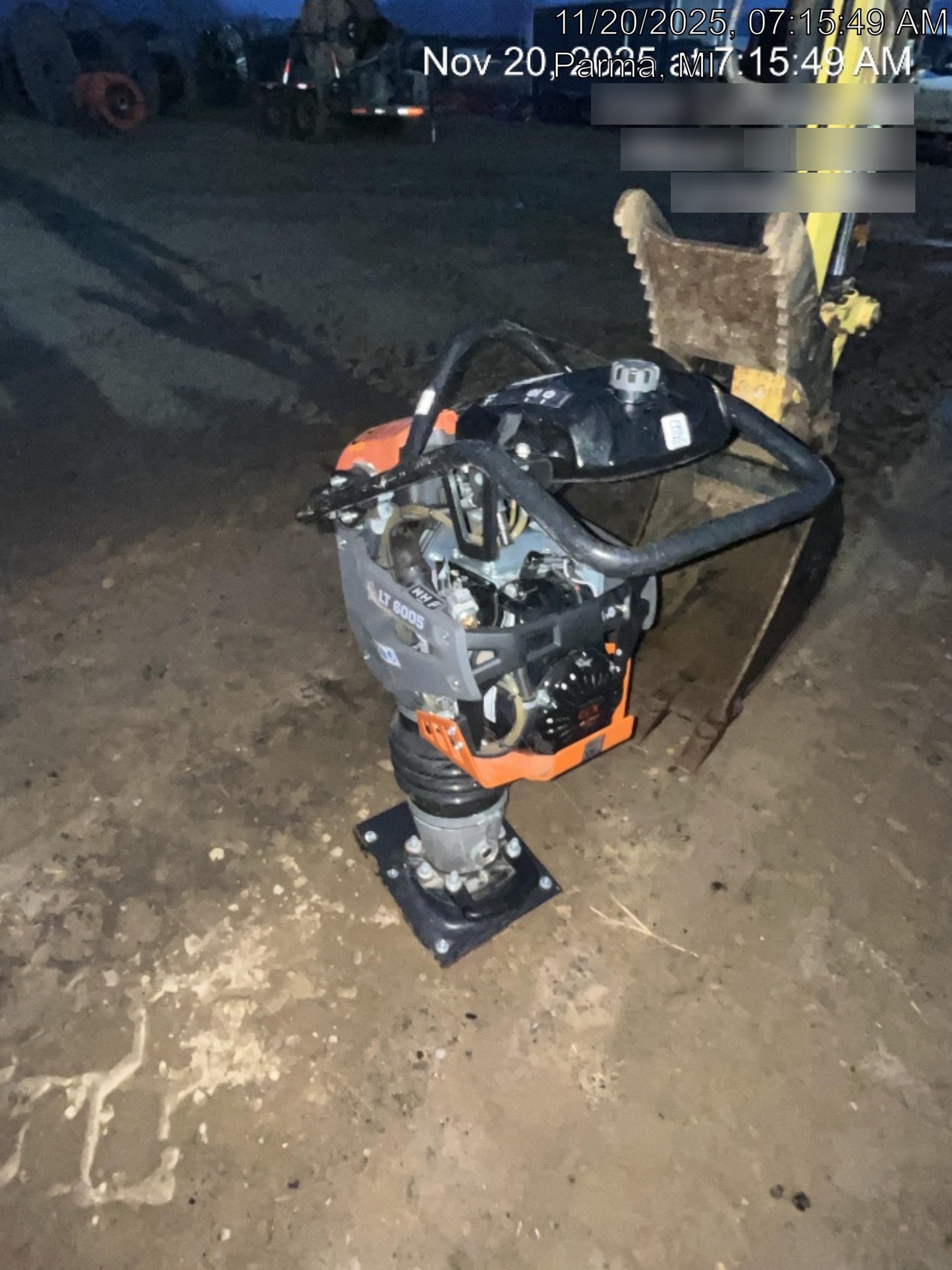 2024 HUSQVARNA LT6005