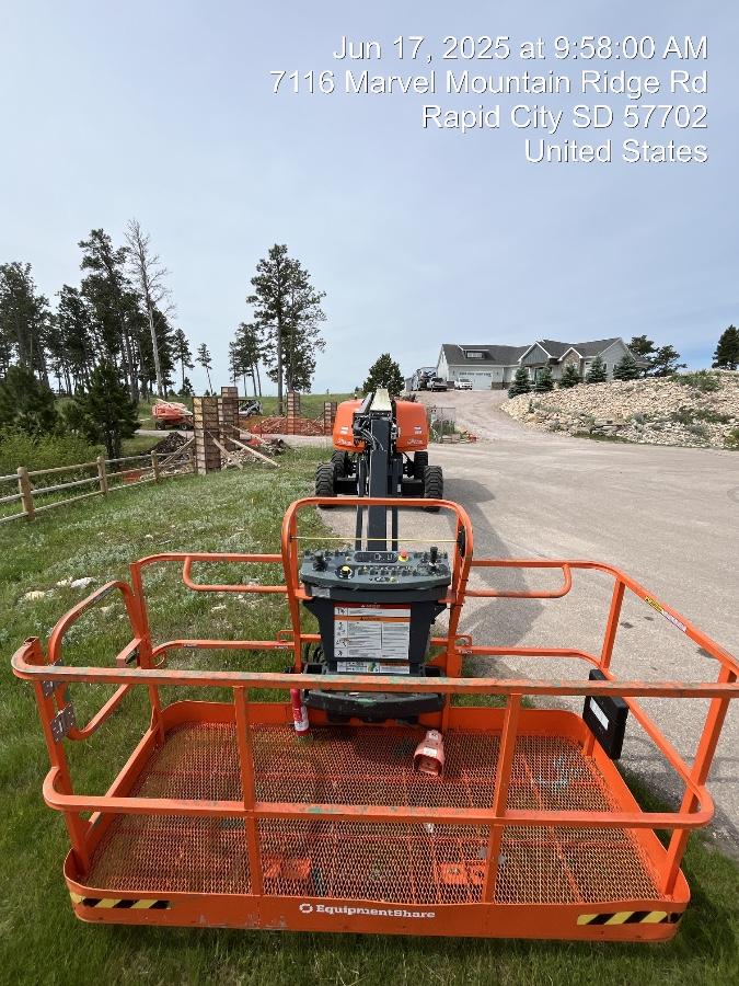 2024 JLG 660SJ
