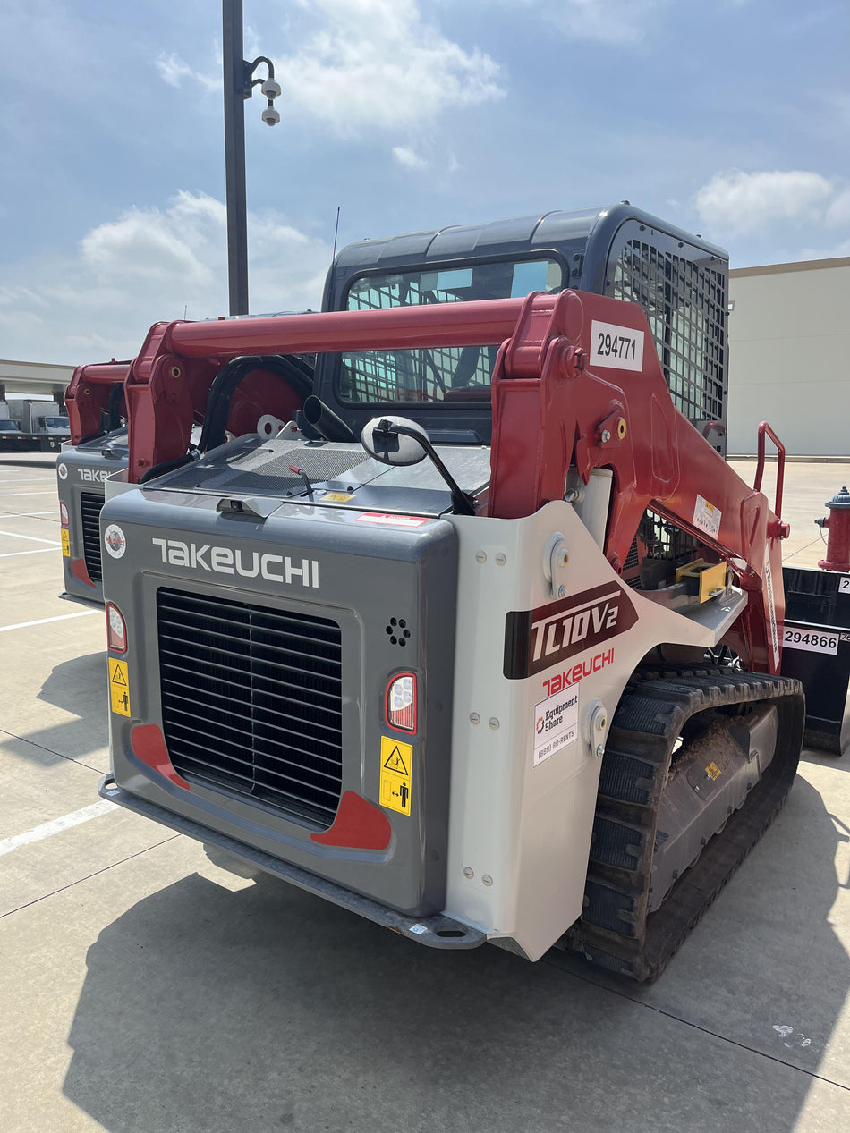 2023 TAKEUCHI TL10V2-CR