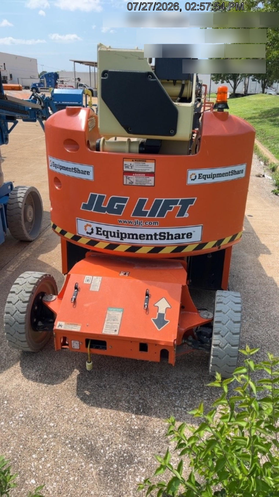 2022 JLG E400AJP Narrow