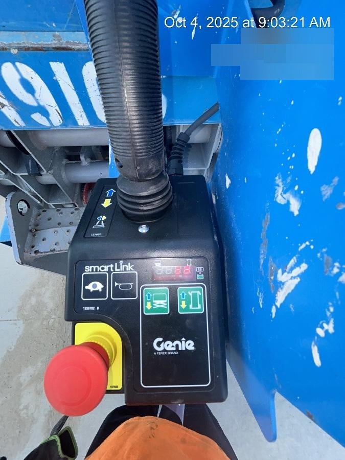 2018 GENIE GS-3246