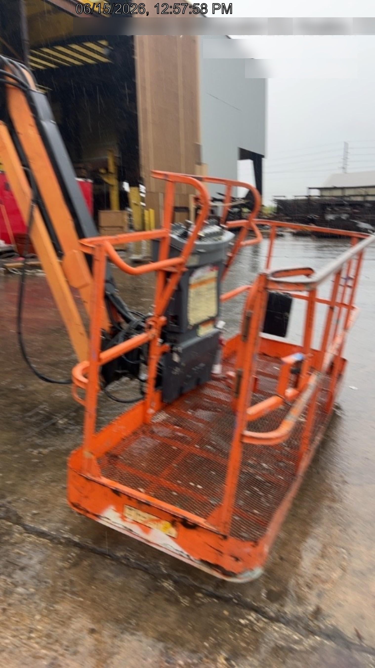 2022 JLG 660SJ