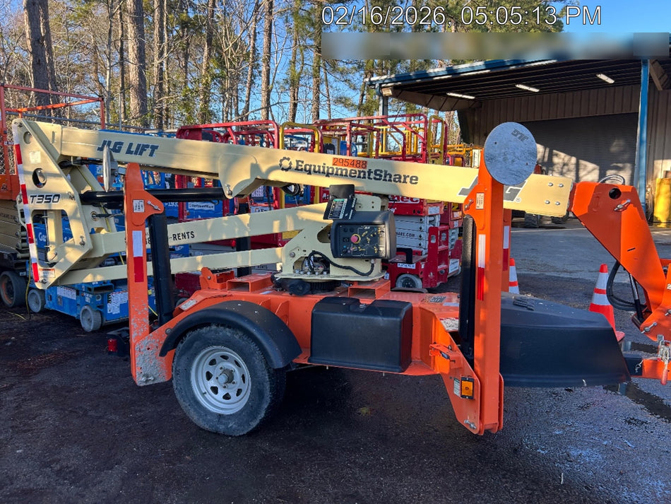 2023 JLG T350