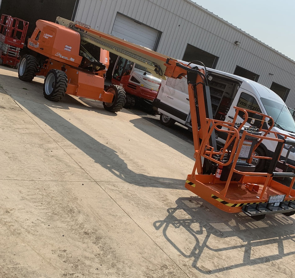 2022 JLG 660SJ