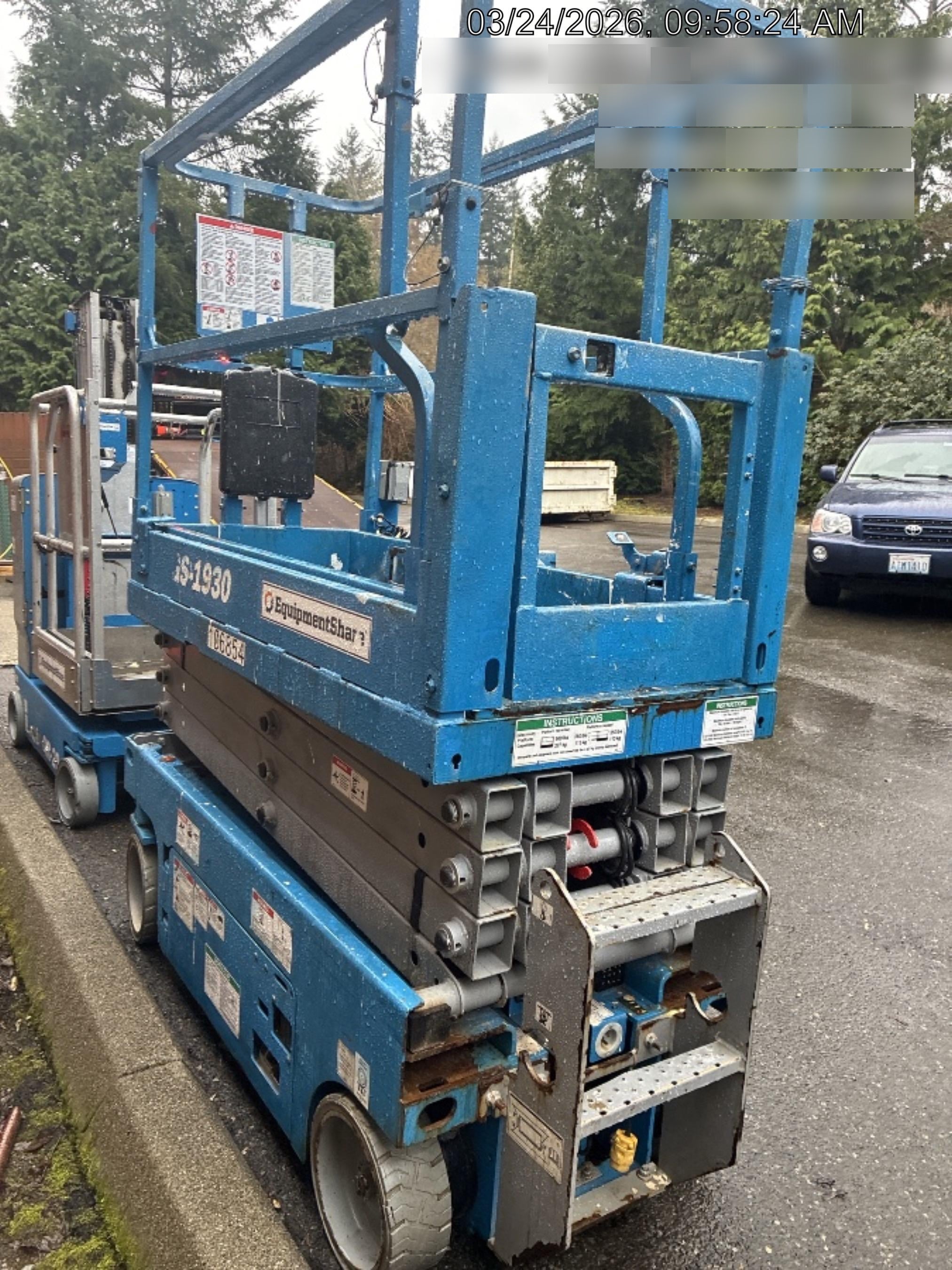 2020 Genie GS-1930 Solid Non Marking Tires, Beacon, Folding rails with half height swing gate, 800W Inverter