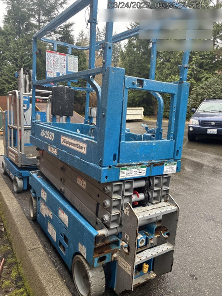 2020 Genie GS-1930 Solid Non Marking Tires, Beacon, Folding rails with half height swing gate, 800W Inverter