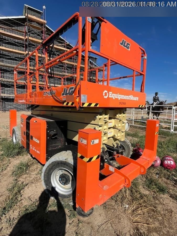 2023 JLG RT3369