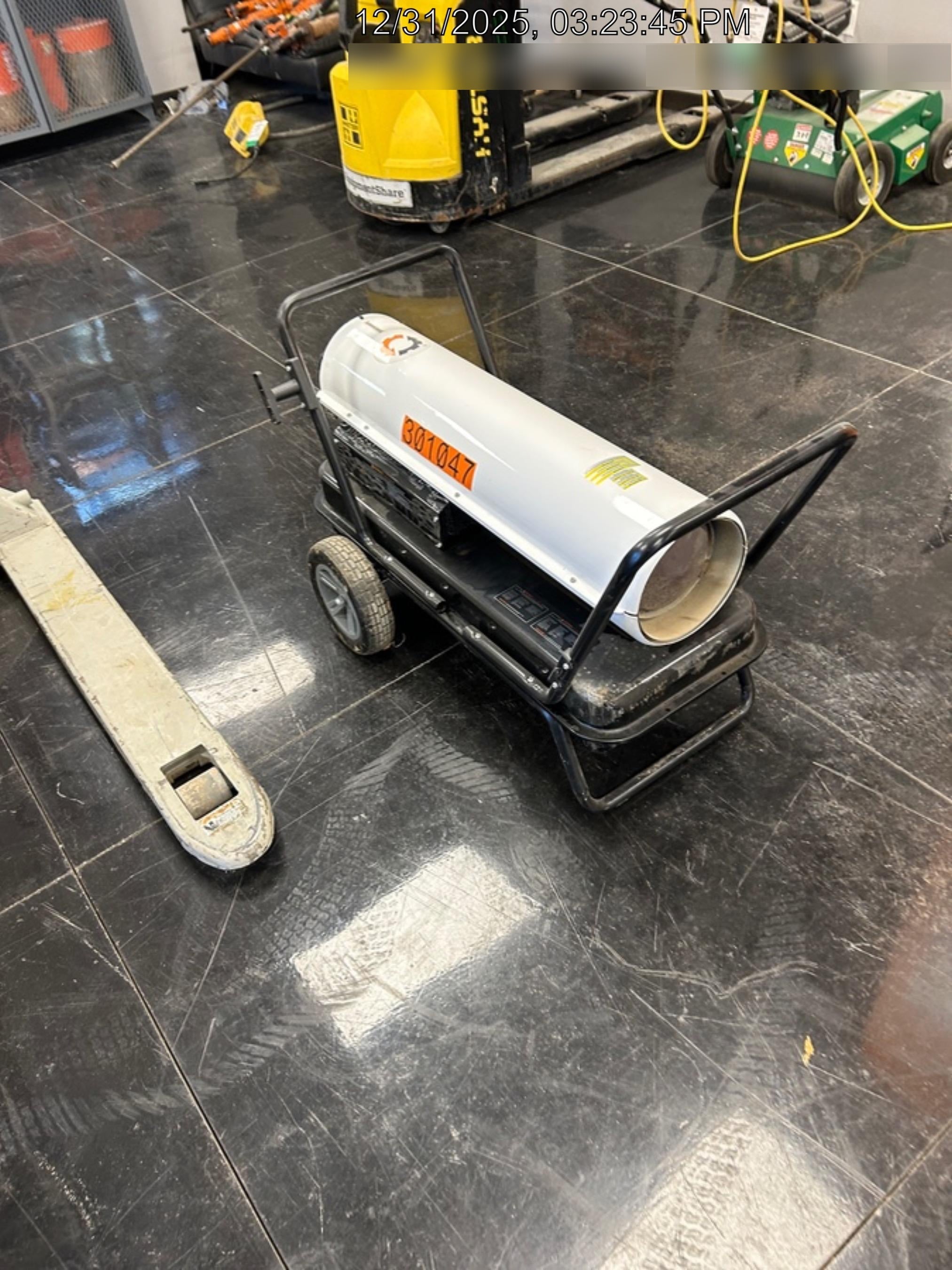 2022 LB WHITE Tradesman K175