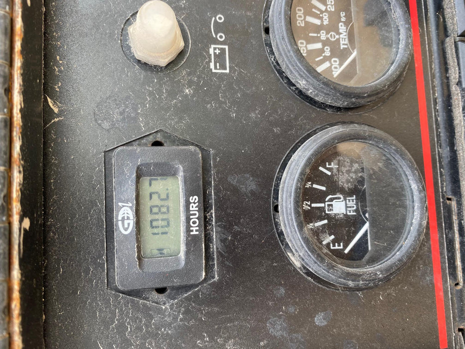 2019 Lincoln Electric Vantage 322 Welder Ready-Pak 3, Two wheel trailer, Fender and Light kit, Cable Rack