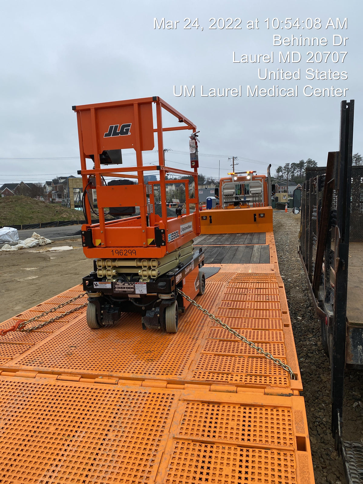 2021 JLG ES1330L