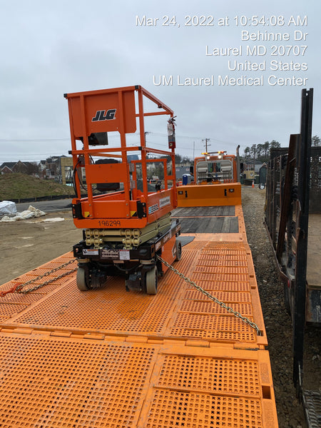 2021 JLG ES1330L