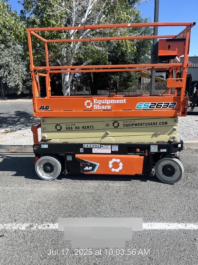2022 JLG ES2632