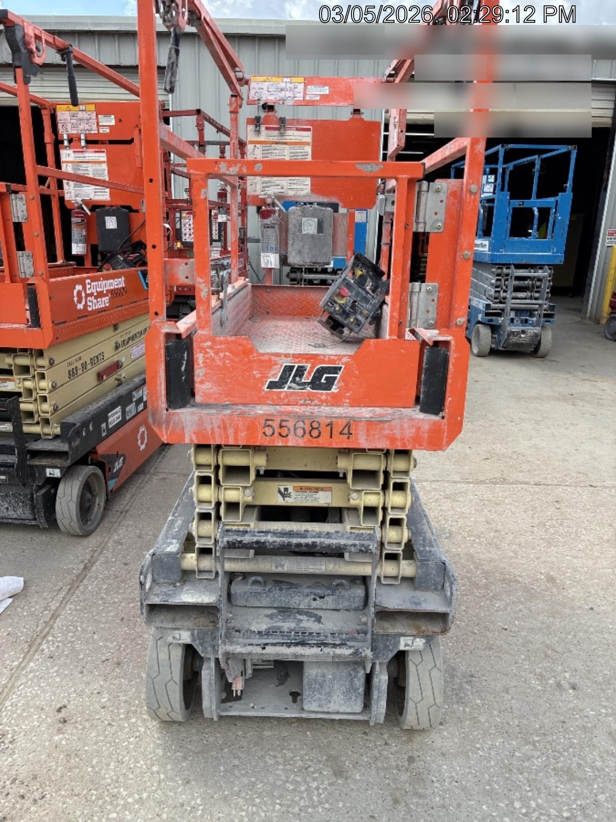 2025 JLG ES1932