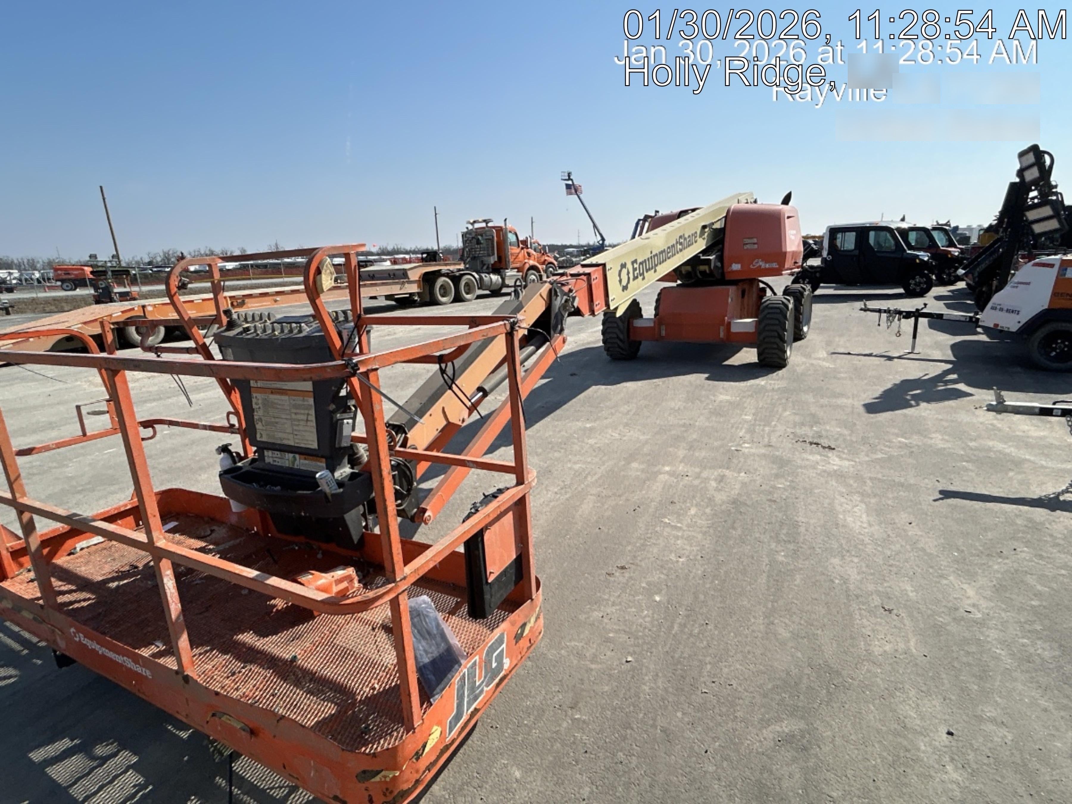 2022 JLG 660SJ