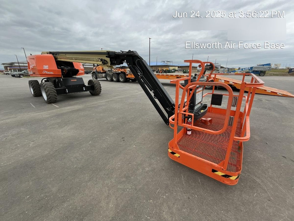 2024 JLG 660SJ