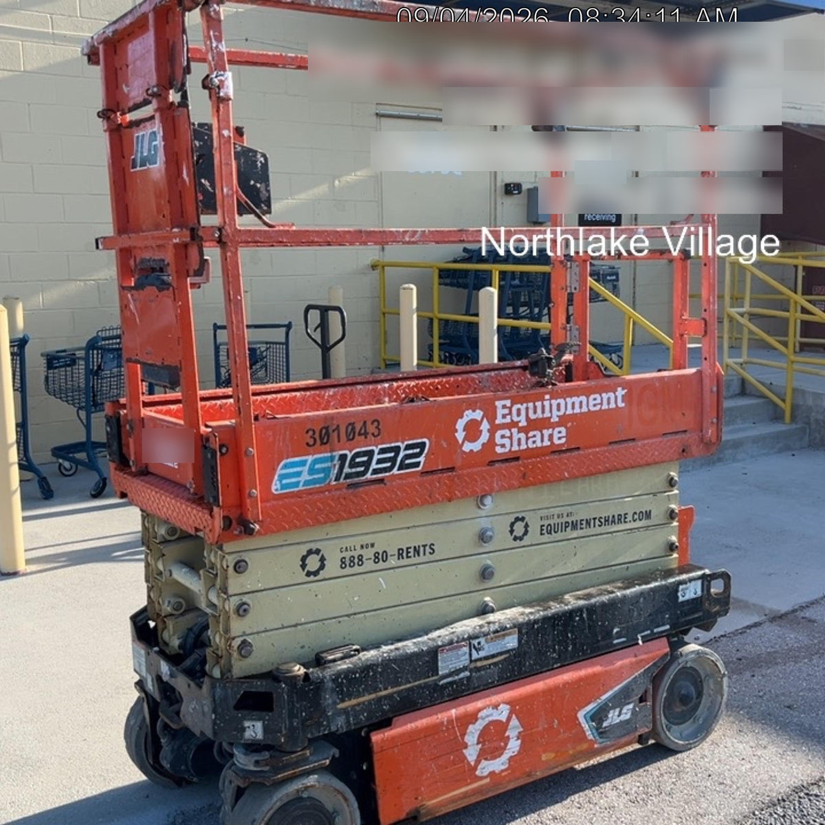 2023 JLG ES1932