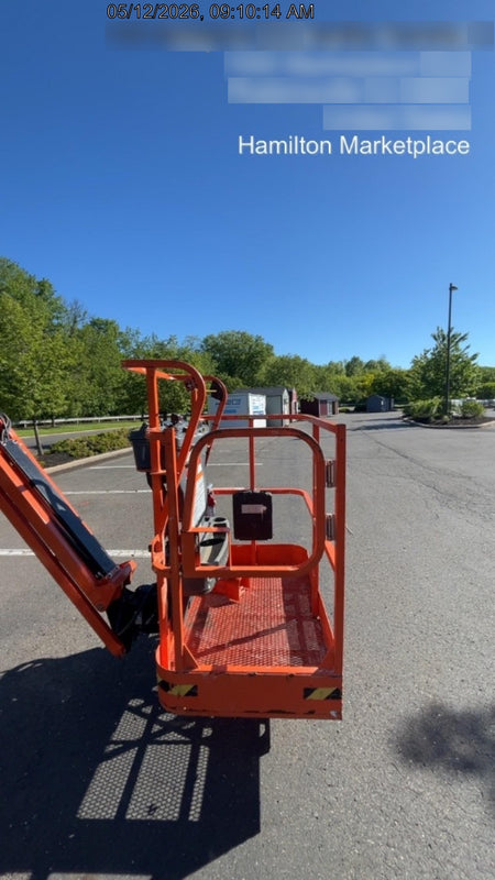 2022 JLG E300AJP