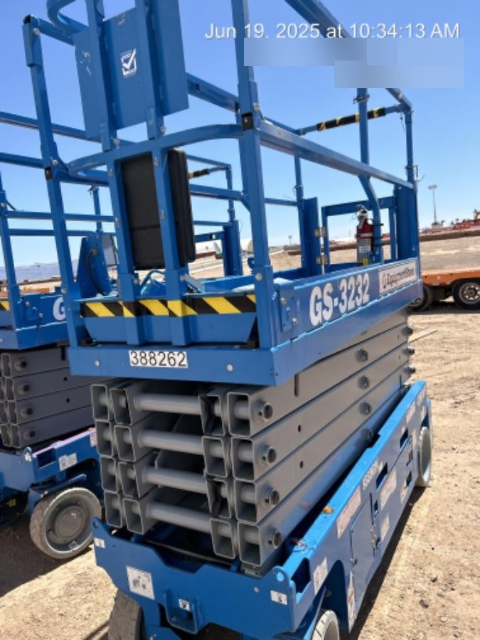 2024 GENIE GS-3232