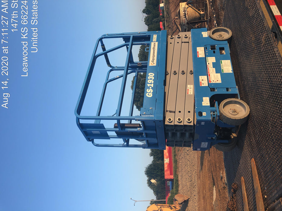 2020 Genie GS-1930 Solid Non Marking Tires, Beacon, Folding rails with half height swing gate