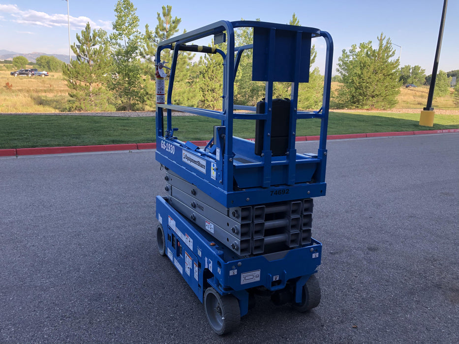 2020 Genie GS-1930 Fixed rails with chain entry gate - Pre A92.20