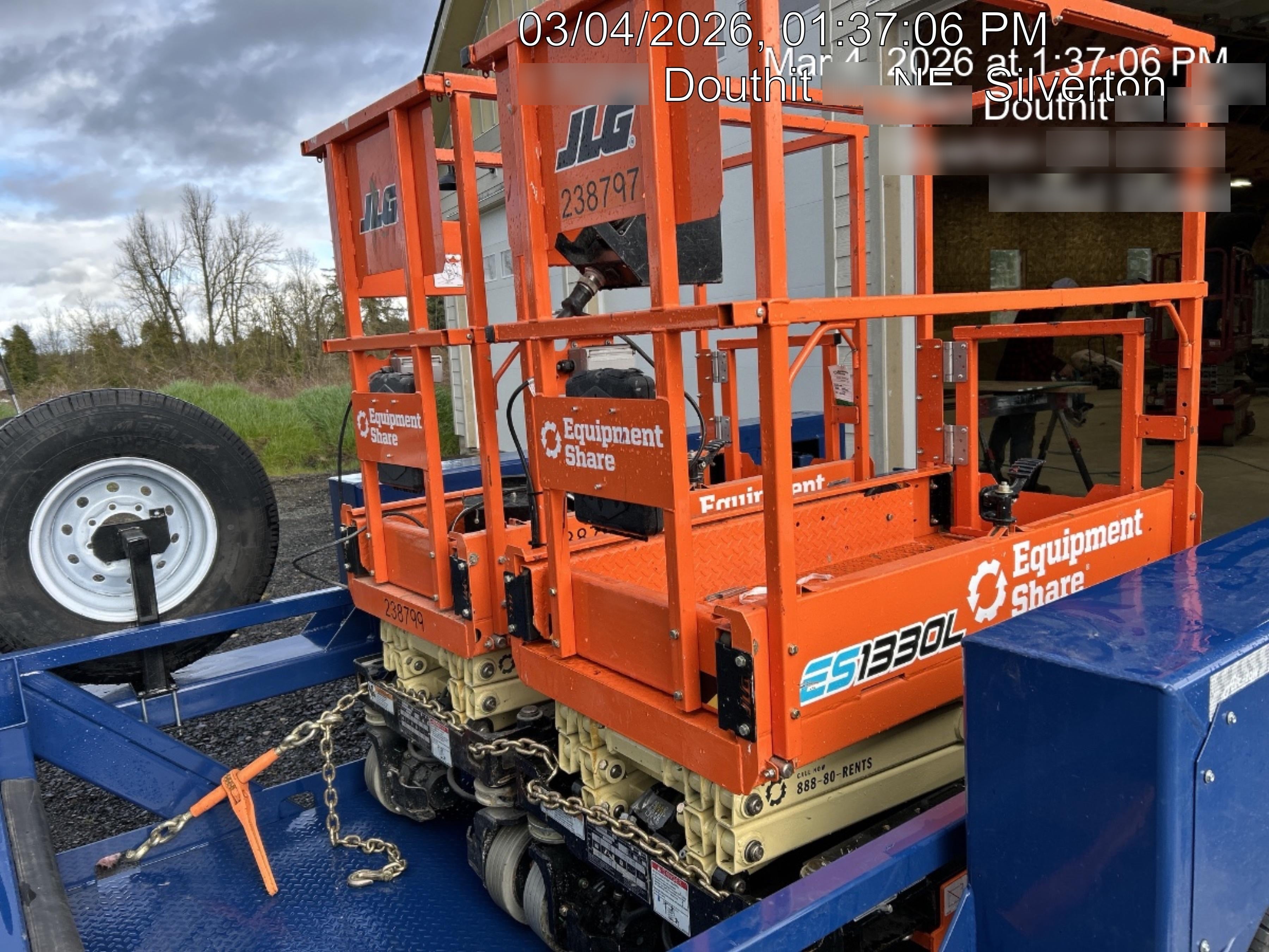 2022 JLG ES1330L