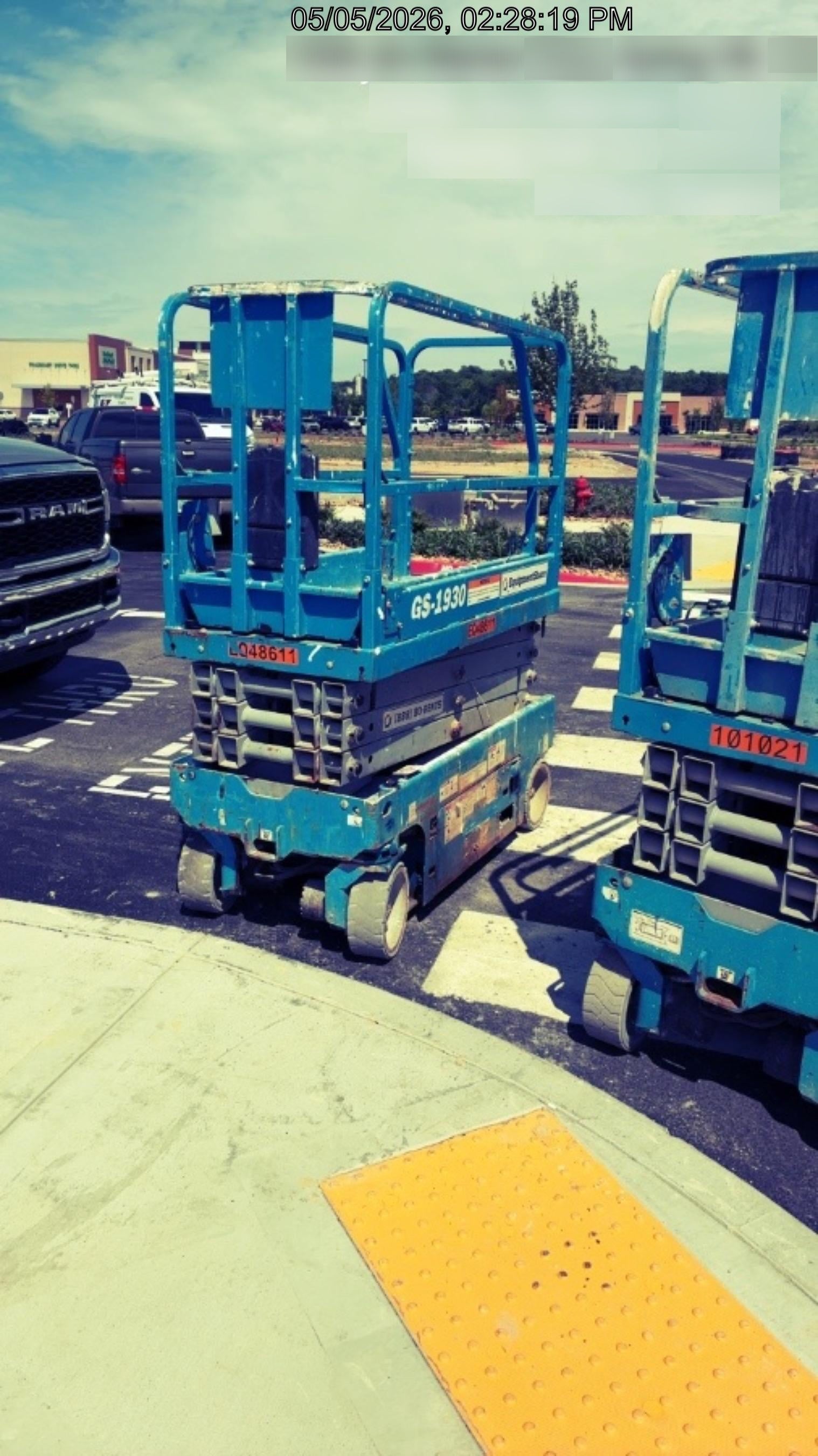 2019 Genie GS-1930 Fixed Rails with Chain Entry