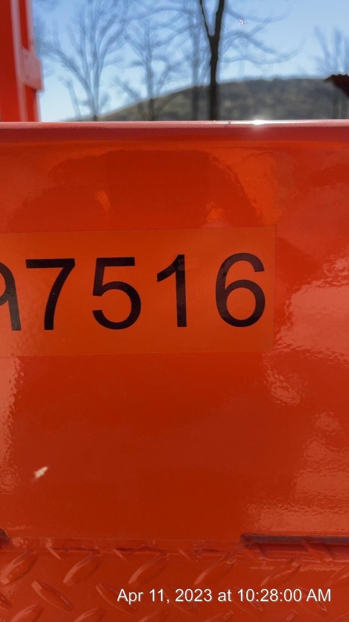 2023 JLG ES1932
