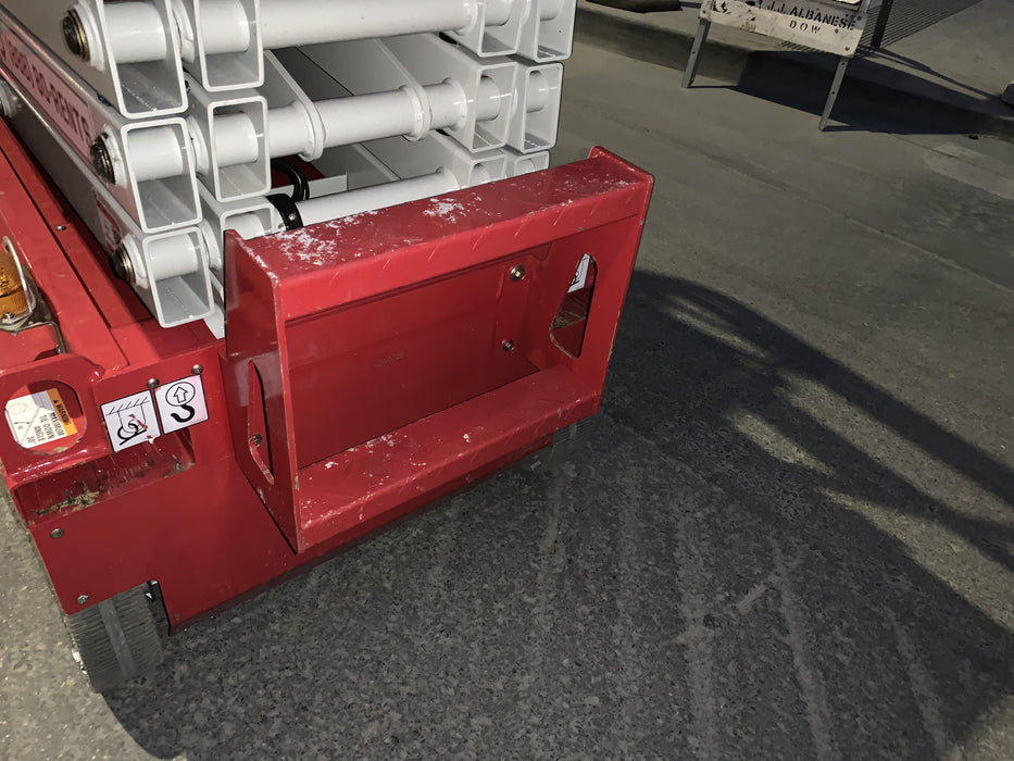 2020 MEC 1330SE Solid NM Tires, Steel Swing out Doors, LCS, Beacon, 900W Inverter