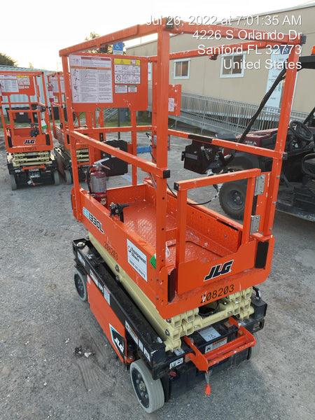 2022 JLG ES1330L