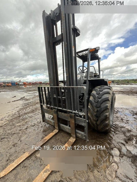 2023 CASE 588H